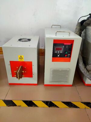 سعر جيد معدات التسخين بالحث فوق العالي التردد UF-20kw الانترنت