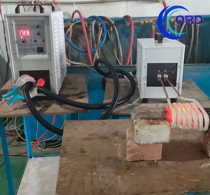 سعر جيد آلة التسخين بالحث الصوتي الفائق Sf-25kw للتطريق الساخن / المعالجة الحرارية / التلدين / التبريد / اللحام / اللحام بالنحاس للمعادن الانترنت
